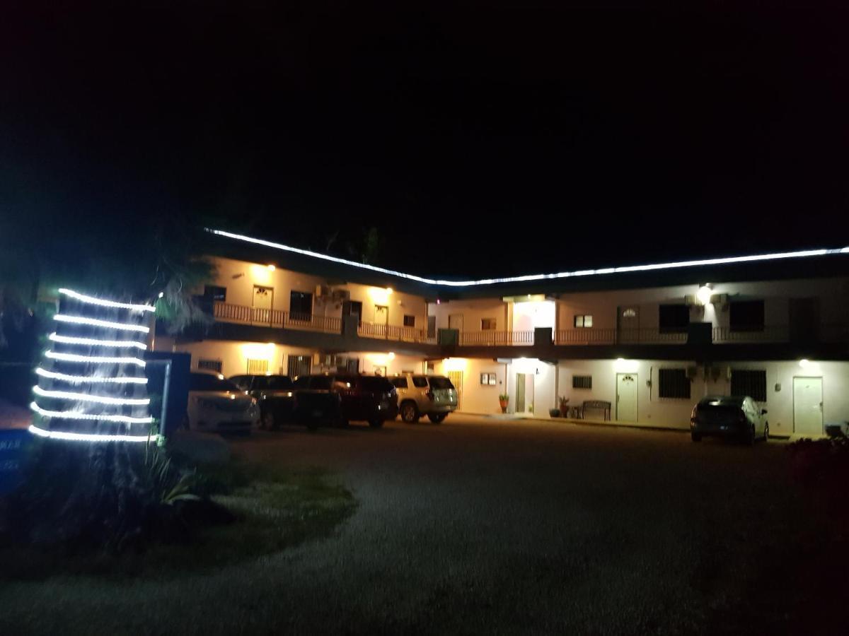 Lee'S Comfort House ชาลัน คานัว ภายนอก รูปภาพ